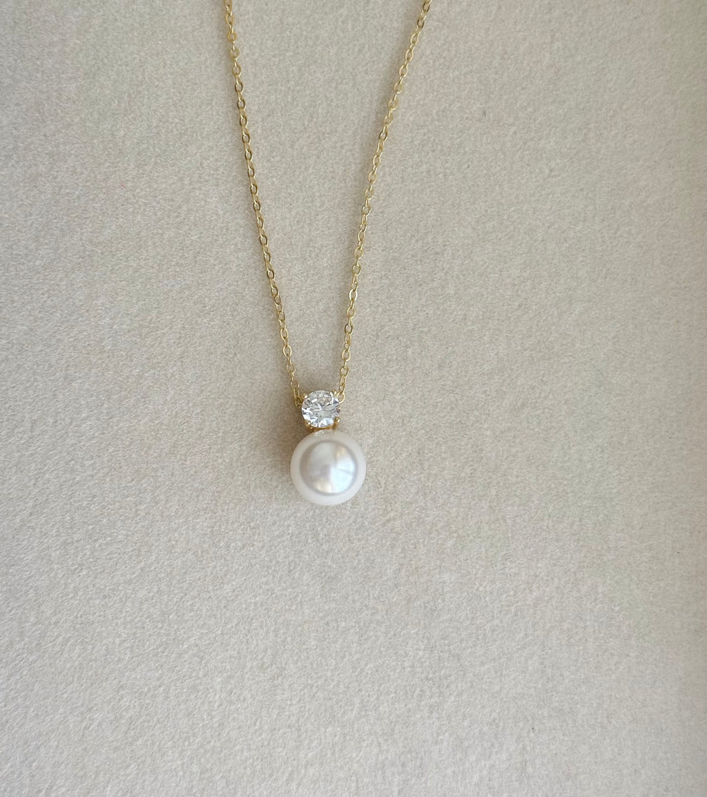 Pearly set