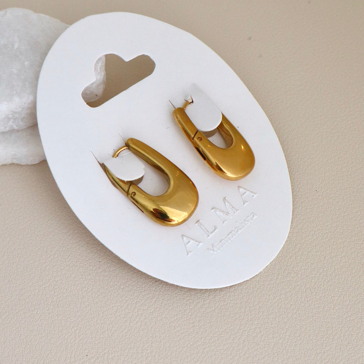Luna Hoops
