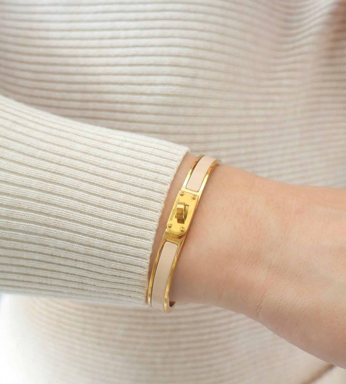 Nude Lock Bangle
