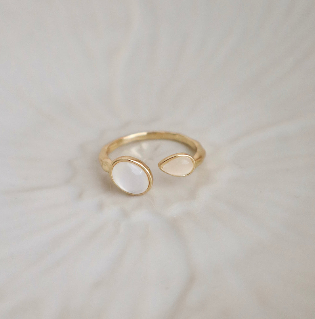 Selene Ring