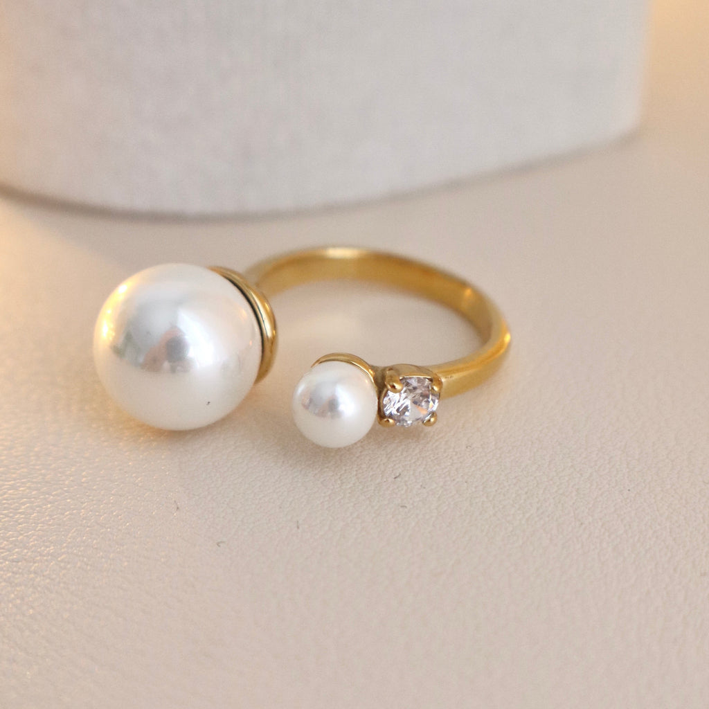 Dual pearl ring