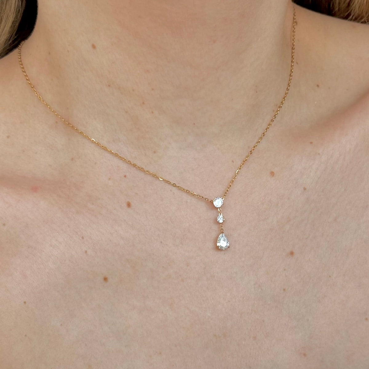 Collar Crystal Drop