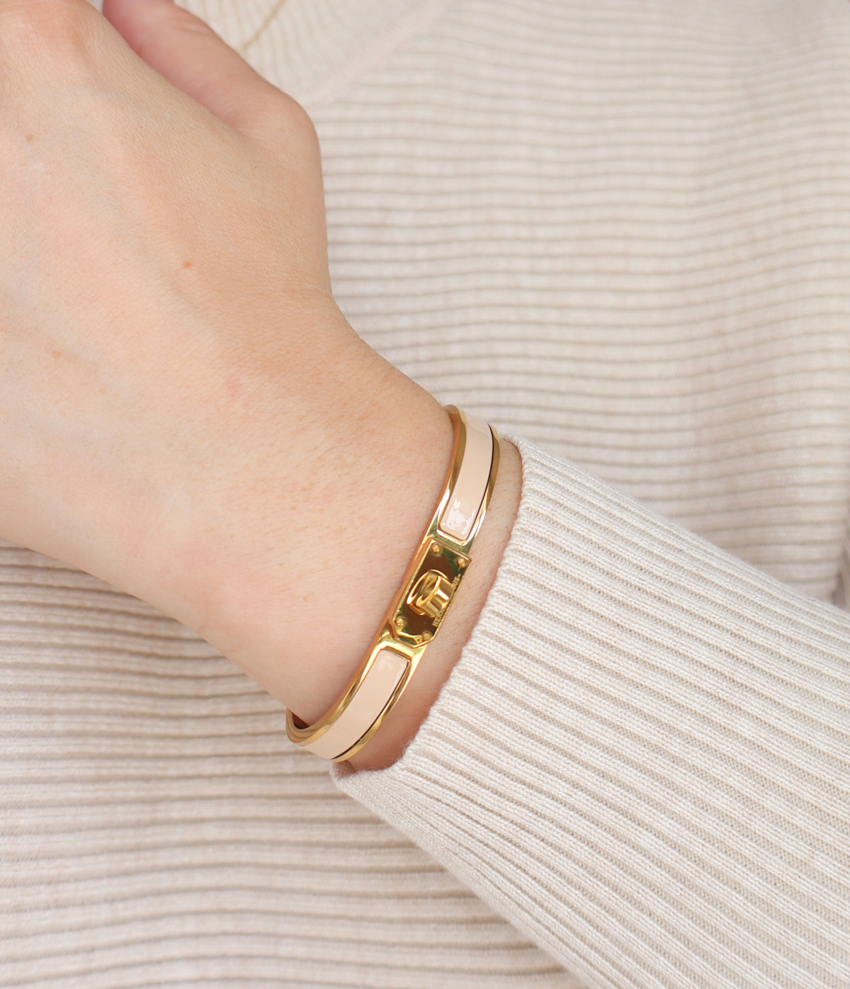 Nude Lock Bangle