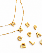 Cadena con inicial