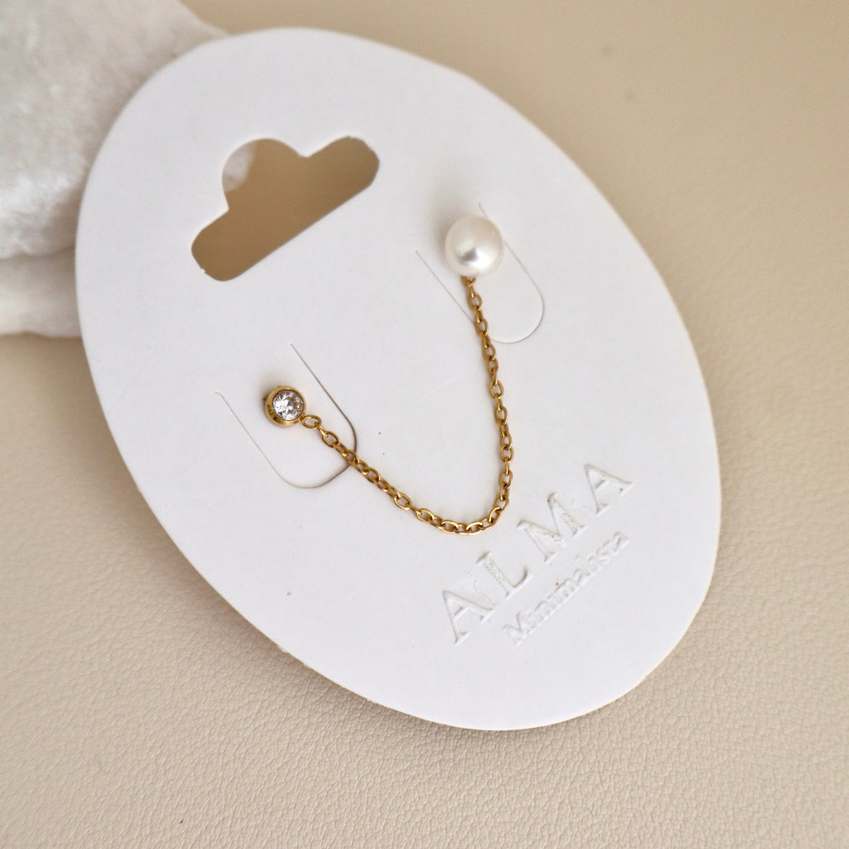 Pearl Link Earring