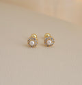 Perla Studs