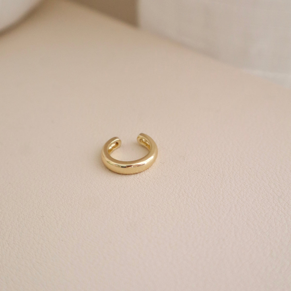 Aura Ear Cuff