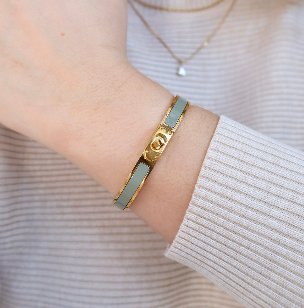 Olive lock Bangle