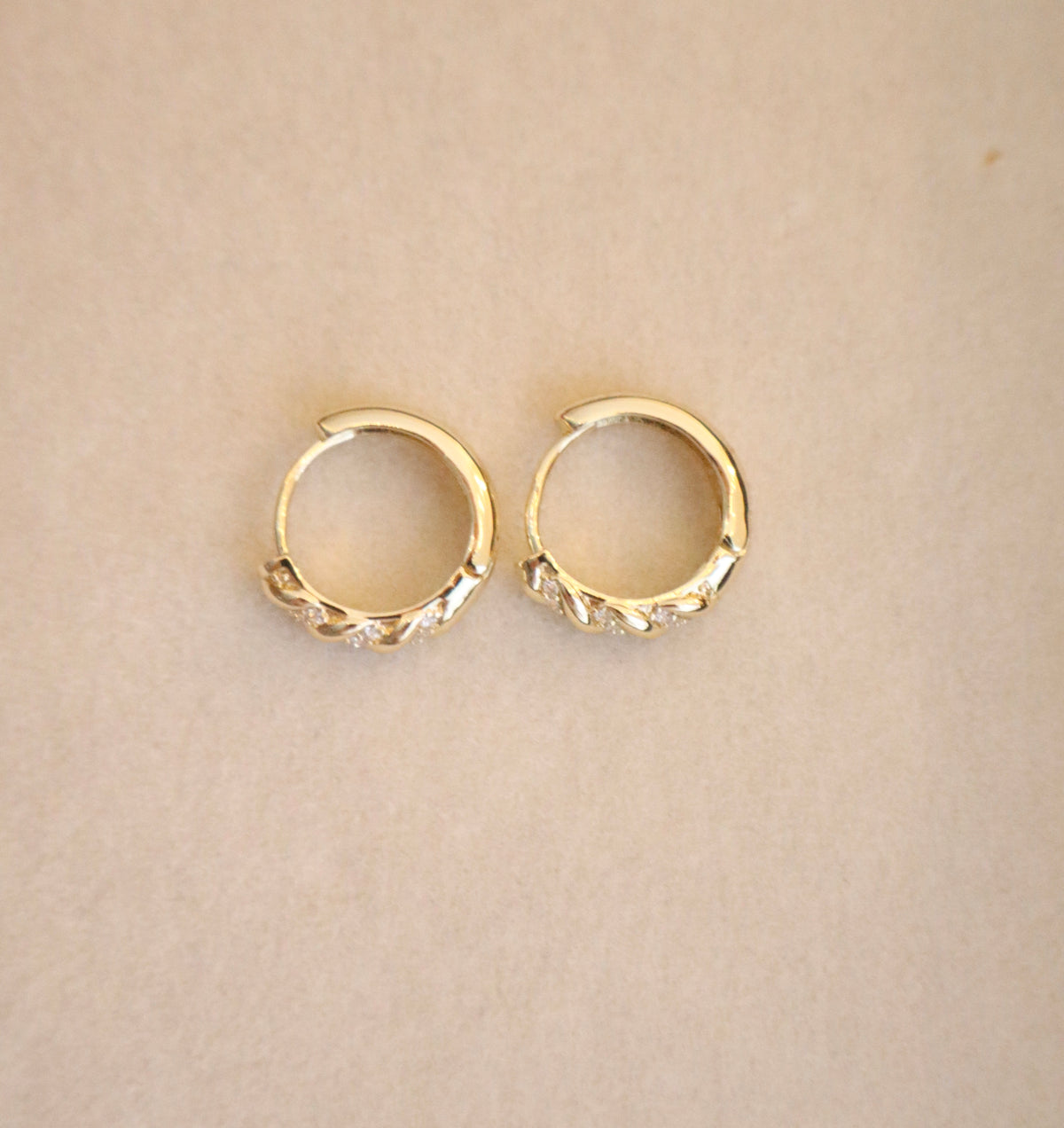Twist Huggies | 12mm