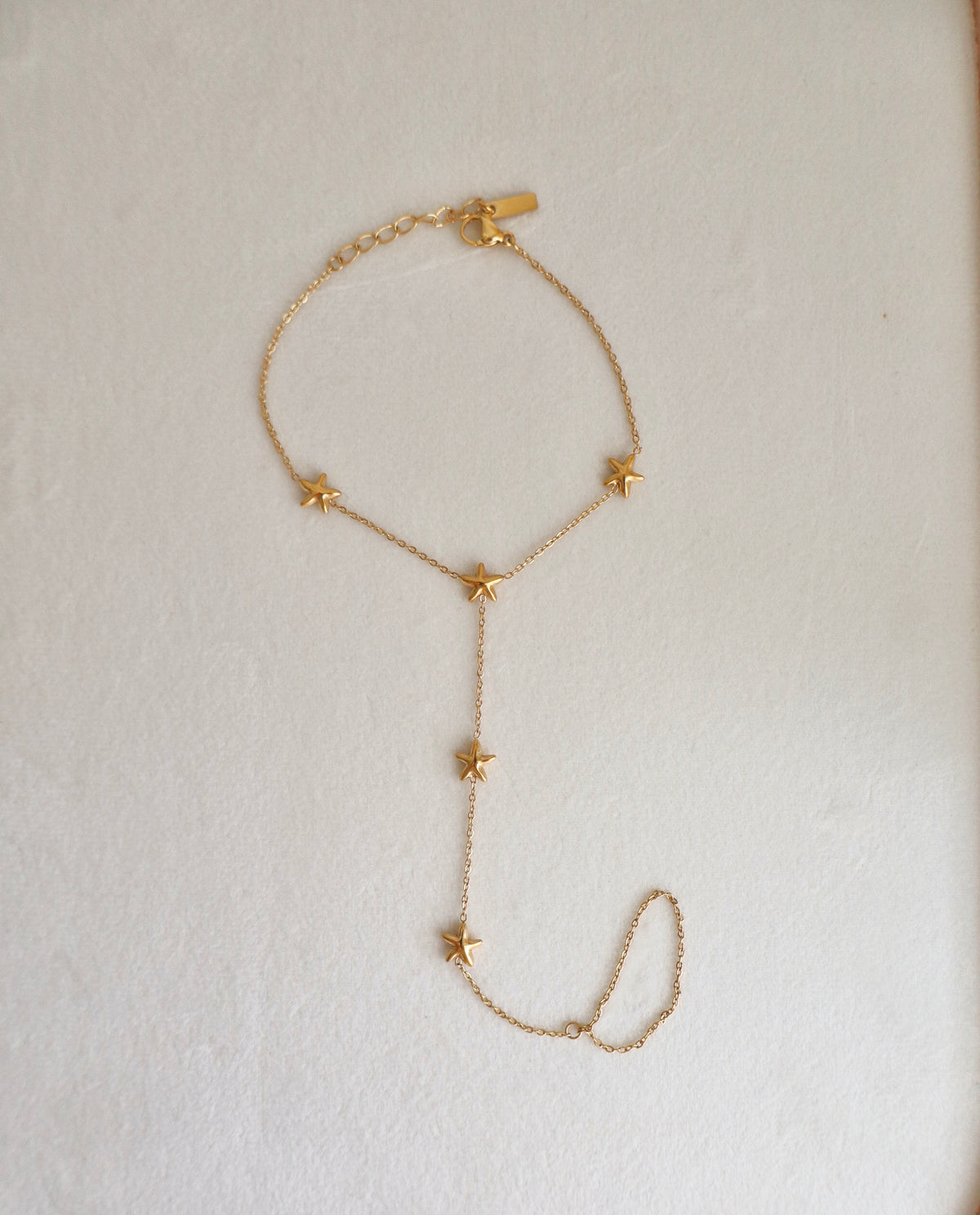 Estrella Hand Chain