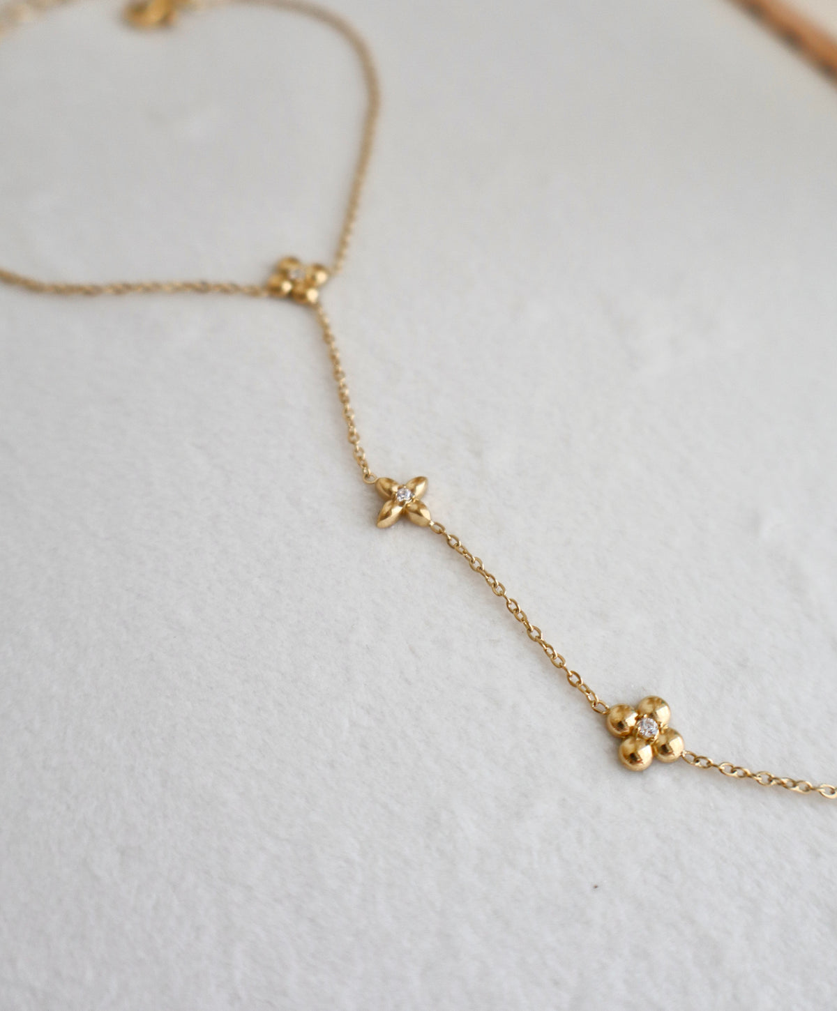 Amira Hand Chain